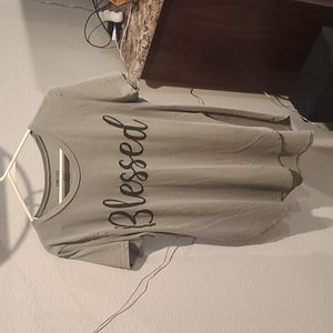 Shirt with slits on sides